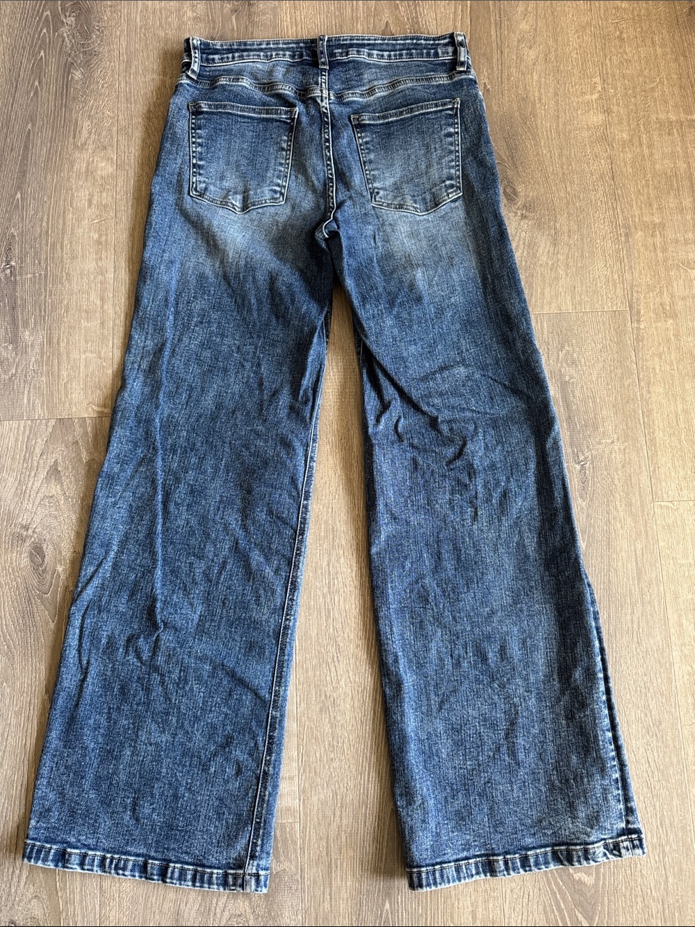 Kut From the Kloth Wide Leg Jean - Picture 4 of 5